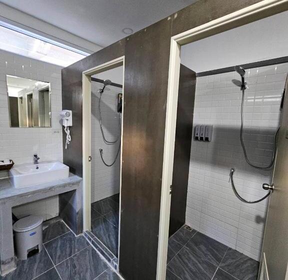 Tiger House Hostel Koh Tao