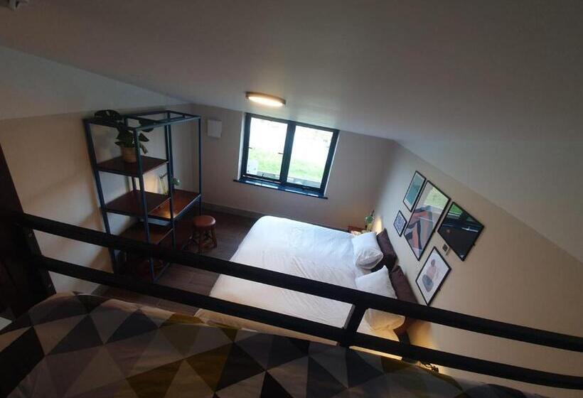 Schronisko Killary Adventure Company