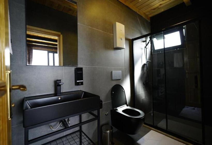 هتل Venek Viila Suit