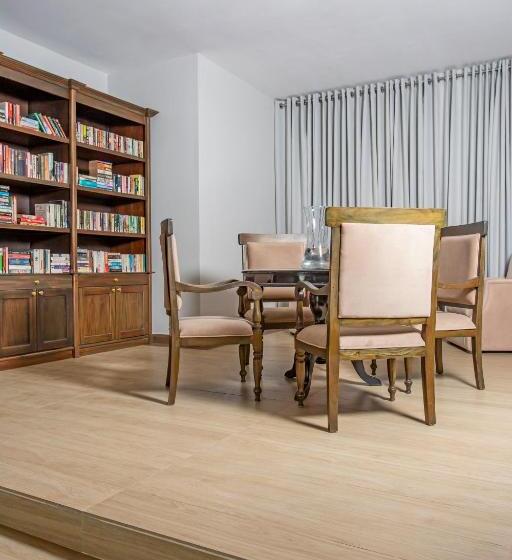 ホテル W15 Glenfall Nuwara Eliya