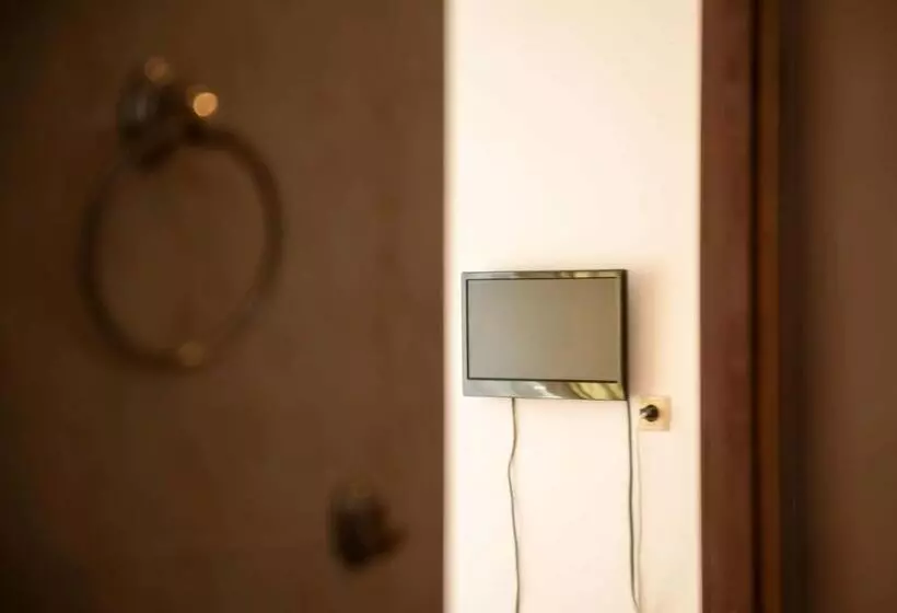 Majatalo вила лора