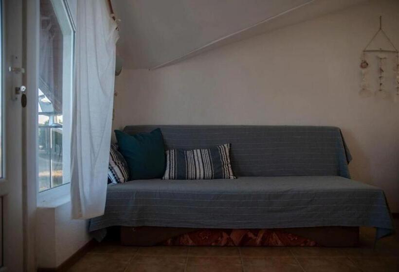 بنسيون вила лора