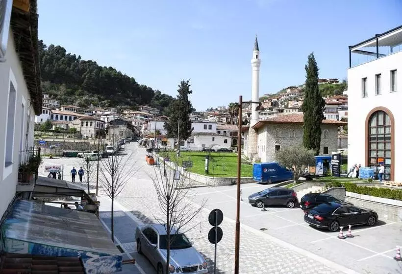 پانسیون Guest House Cela City Centre