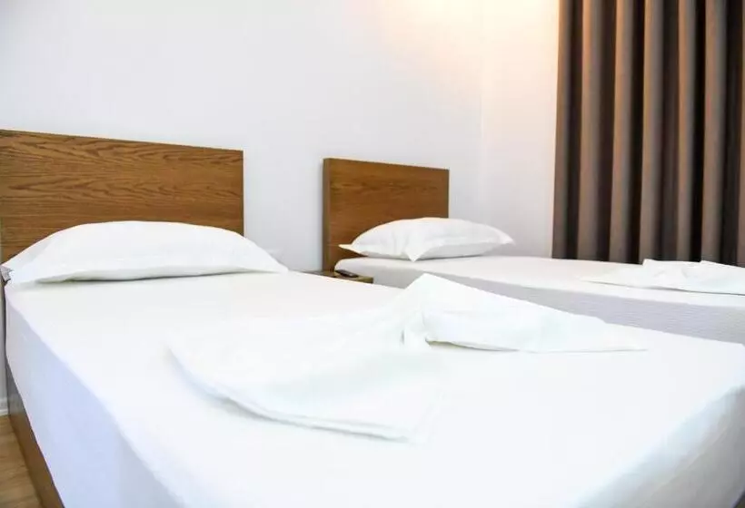 پانسیون Guest House Cela City Centre