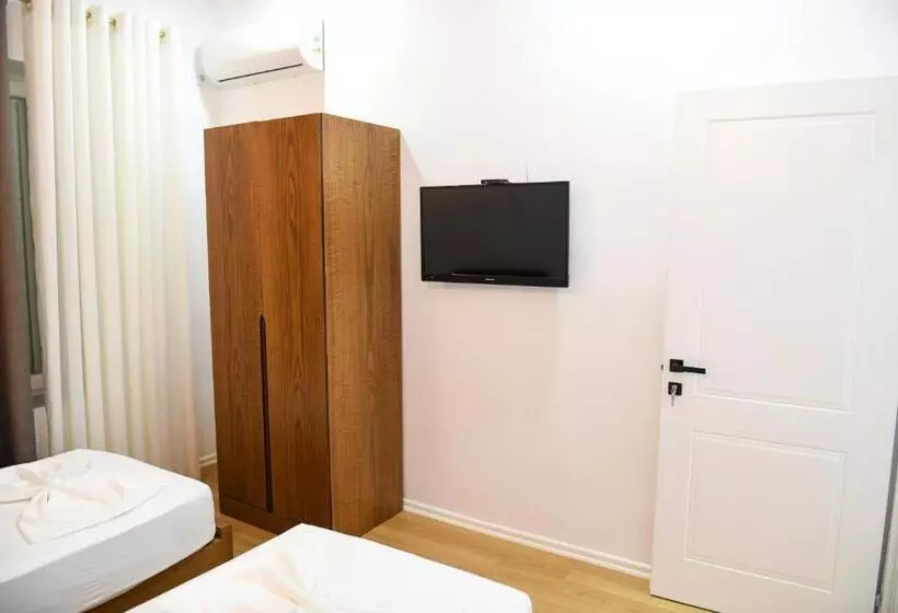 پانسیون Guest House Cela City Centre