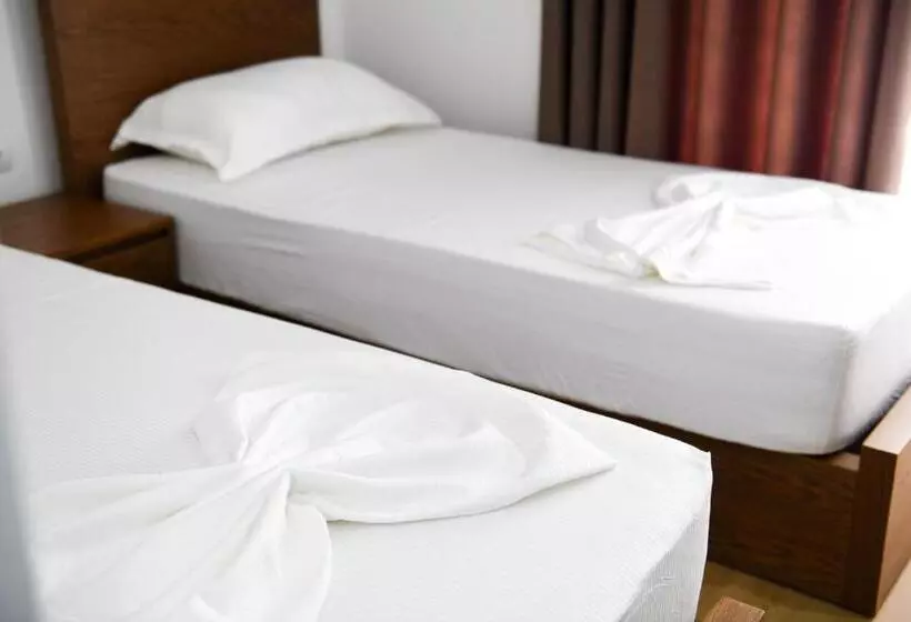 پانسیون Guest House Cela City Centre