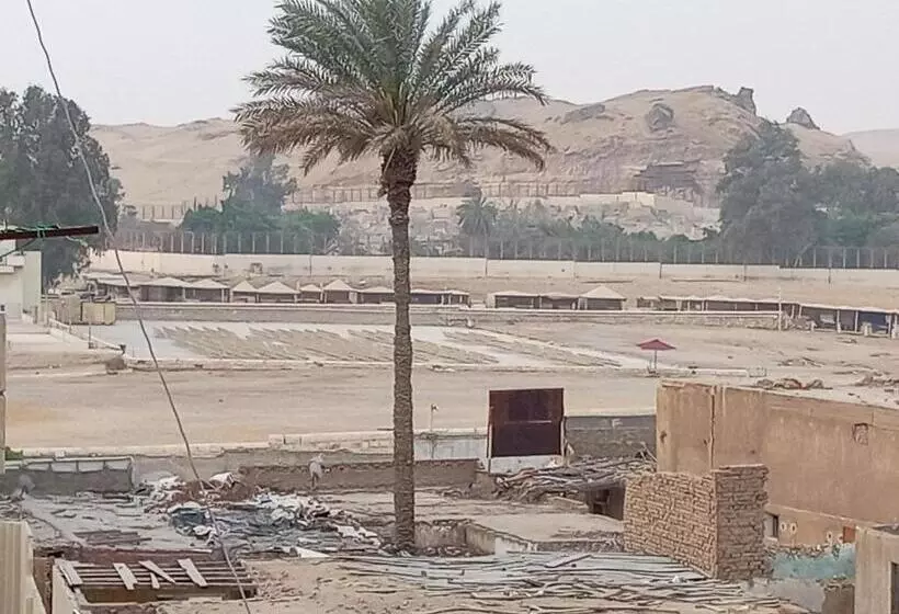 پانسیون Grensha Guest House Inn