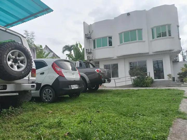 Sillero Painting Gallery And Hostel