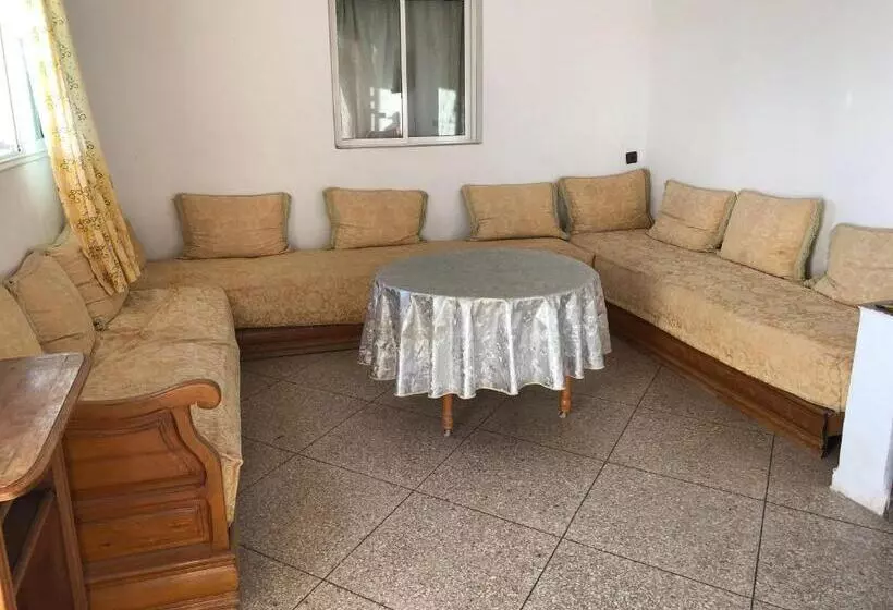 Retkeilymaja Oceana Surf House