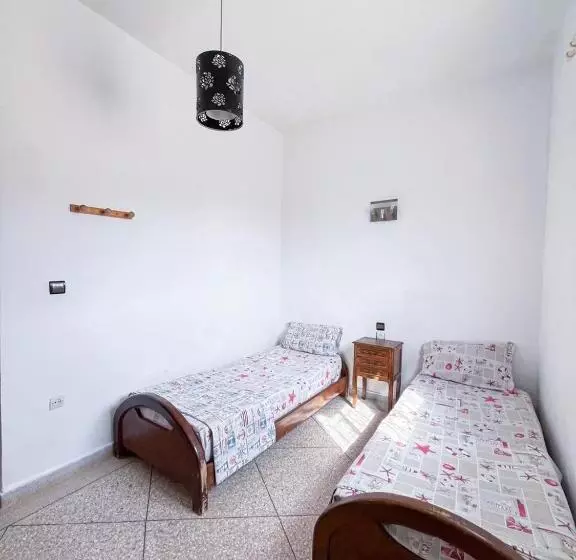 Retkeilymaja Oceana Surf House