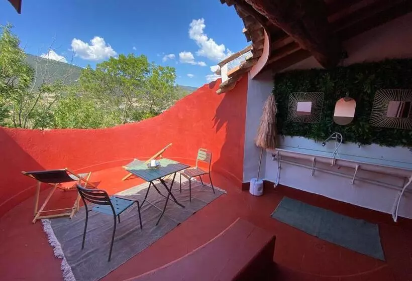 ベッドアンドブレックファースト La Terrasse ,jaccuzi Et Entree Privee