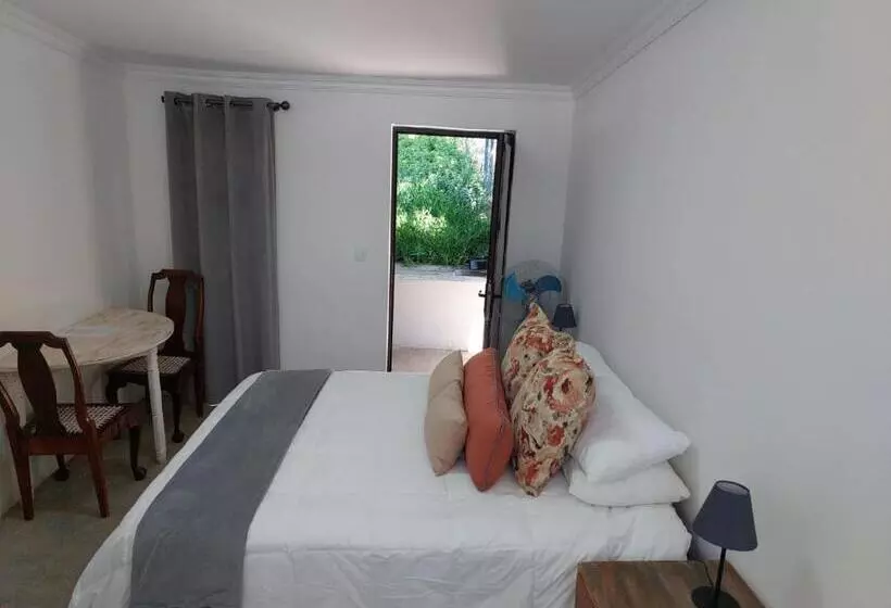 Aamiaismajoitus (B&B) Lieu De Grace