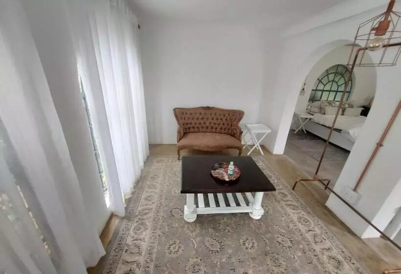 Aamiaismajoitus (B&B) Lieu De Grace