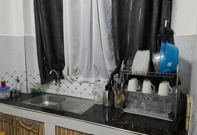 تختخواب و صبحانه Mely Homes