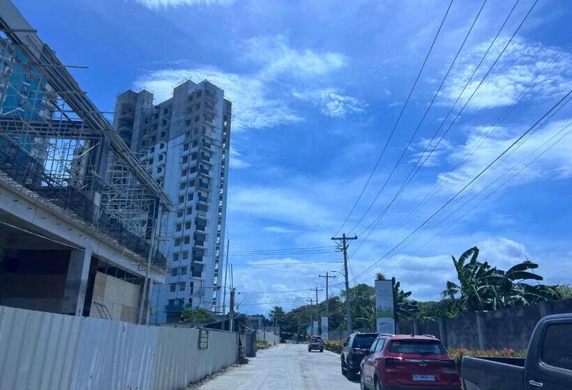 Comfy Unit With Fast Wifi Along Lacson St