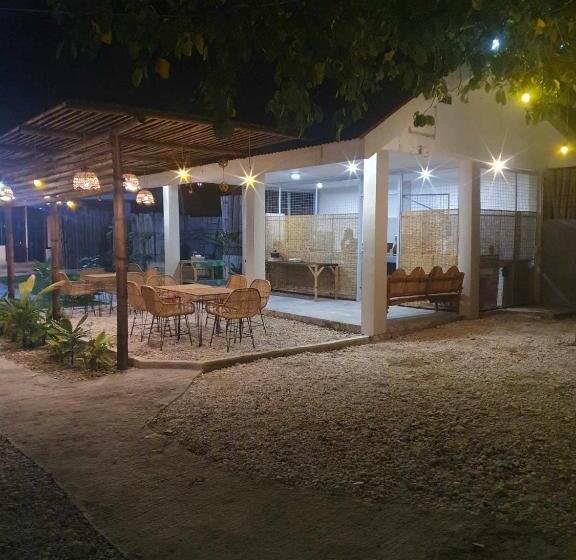 בית מלון כפרי Fins Pacific Coray Bay By Hiverooms