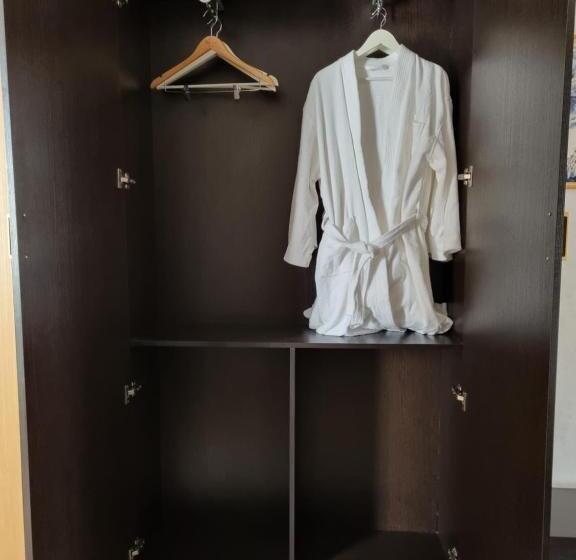 בית מלון כפרי Friendship