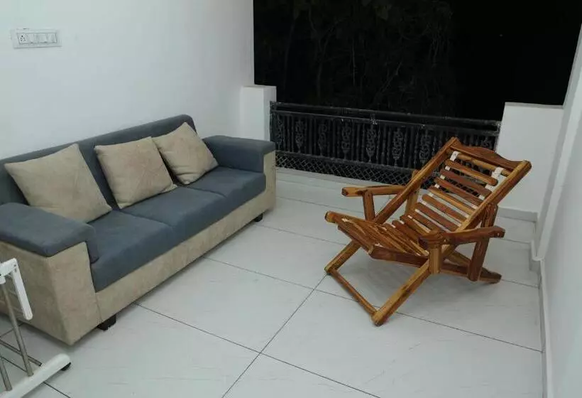 ホテル Hari Home Stay