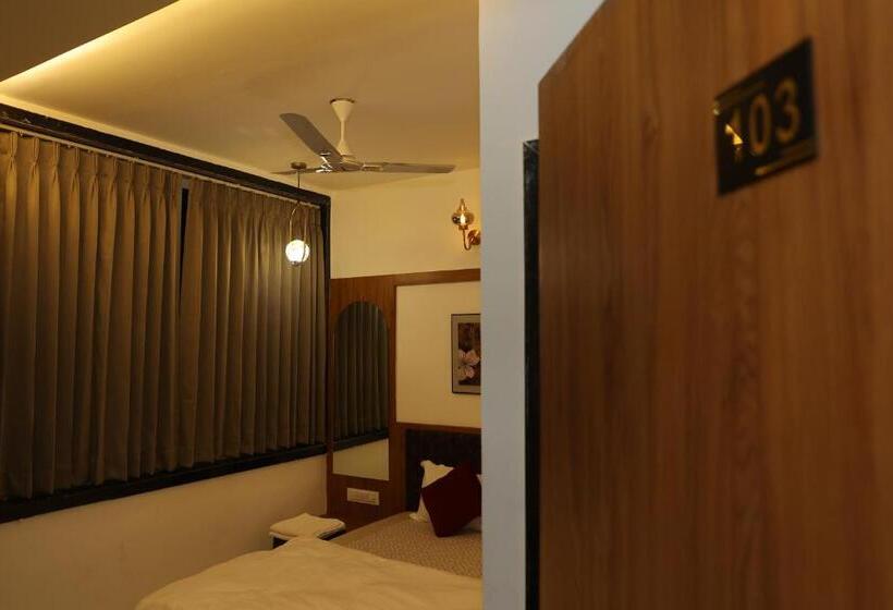 Отель Hari Home Stay