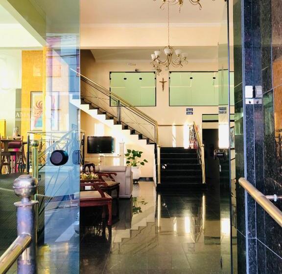 Отель Soares Camargo