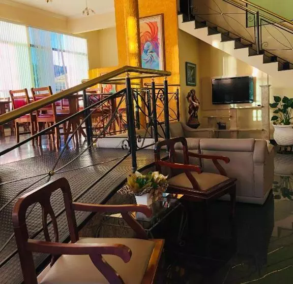 ホテル Soares Camargo