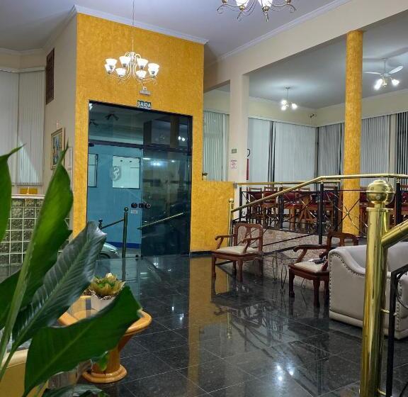 Отель Soares Camargo