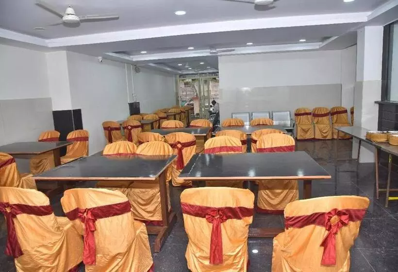 Hotelli Tanish, Lodging, Boarding And Resturant