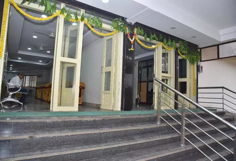 Hotelli Tanish, Lodging, Boarding And Resturant