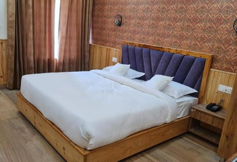 Hotel The Wild Arena