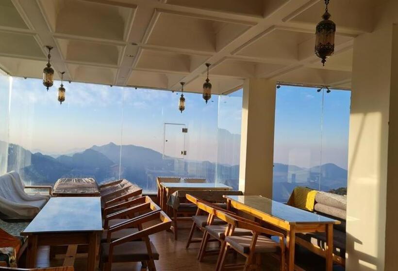 Hotel The Wild Arena