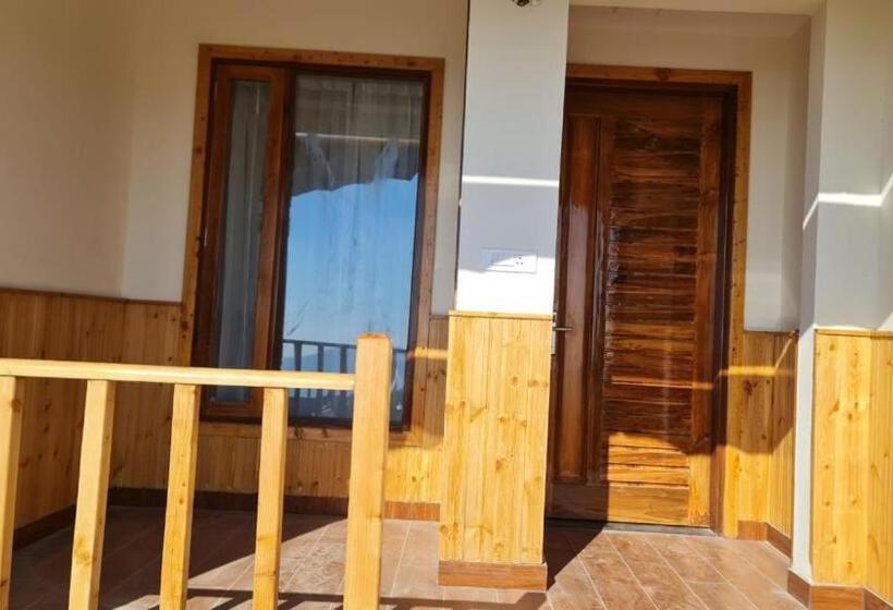 Hotel The Wild Arena