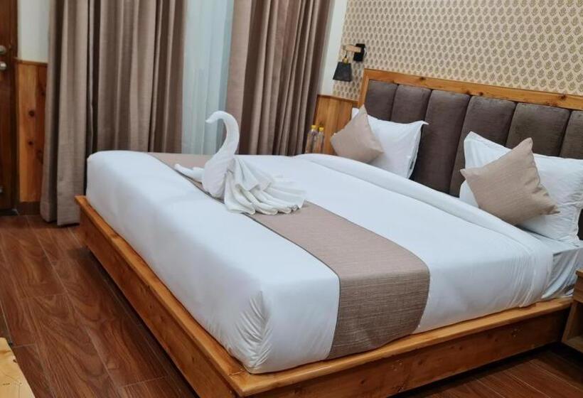 Hotel The Wild Arena