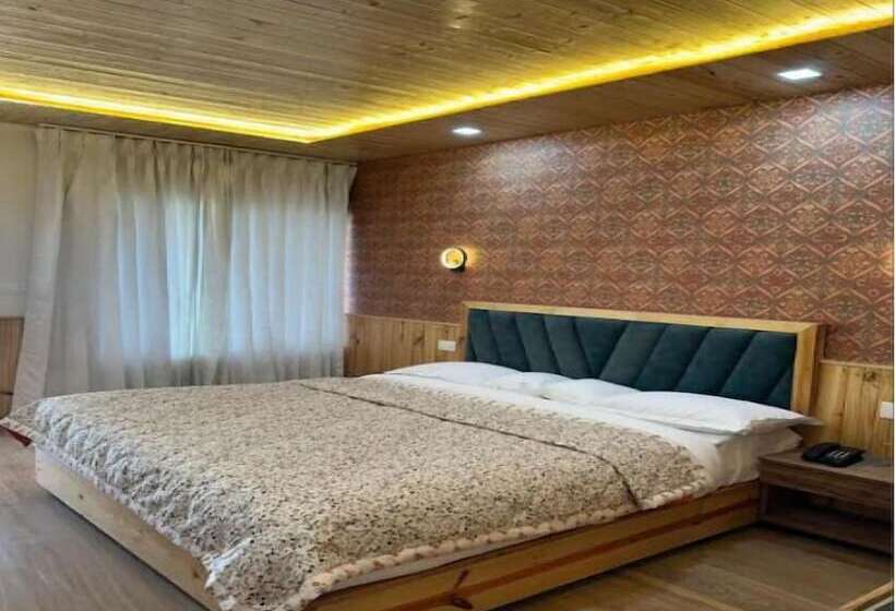 Hotel The Wild Arena