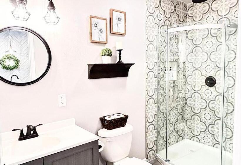 فندق Time Travel Inn