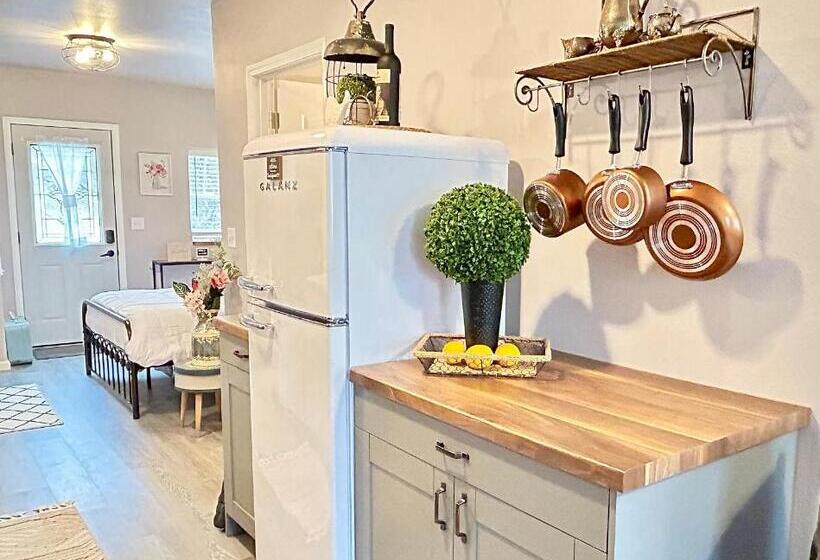 ホテル Time Travel Inn