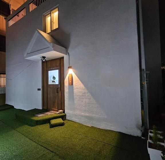 Pension (Hôtel basse catégorie) Anjin2ne