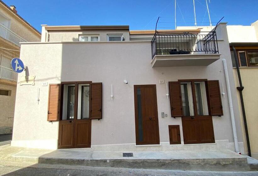 بنسيون Allumaro House