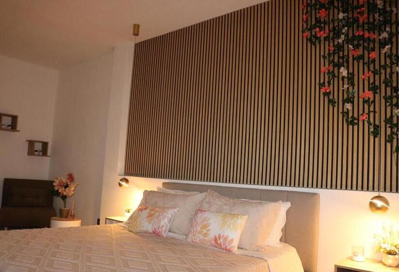 بنسيون Allumaro House