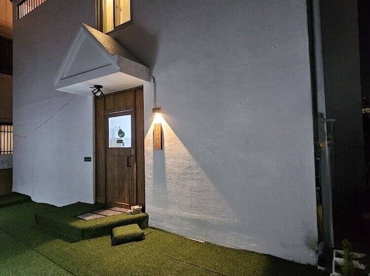 Pension (Hôtel basse catégorie) Anjin2ne