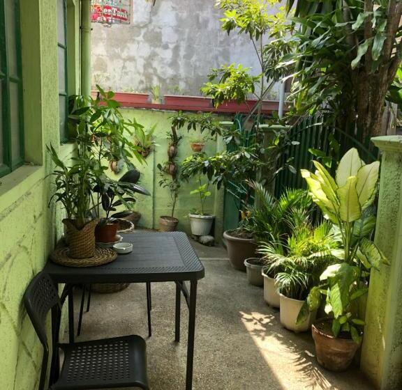 Pensionat Quiet Garden Home