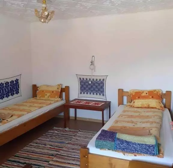 ペンション Vigh Vendégház