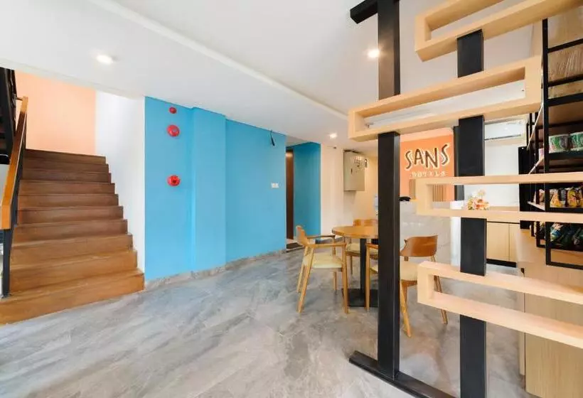Sans Hotel Pesona Bekasi