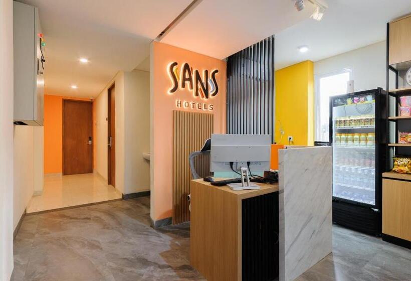 Sans Hotel Pesona Bekasi
