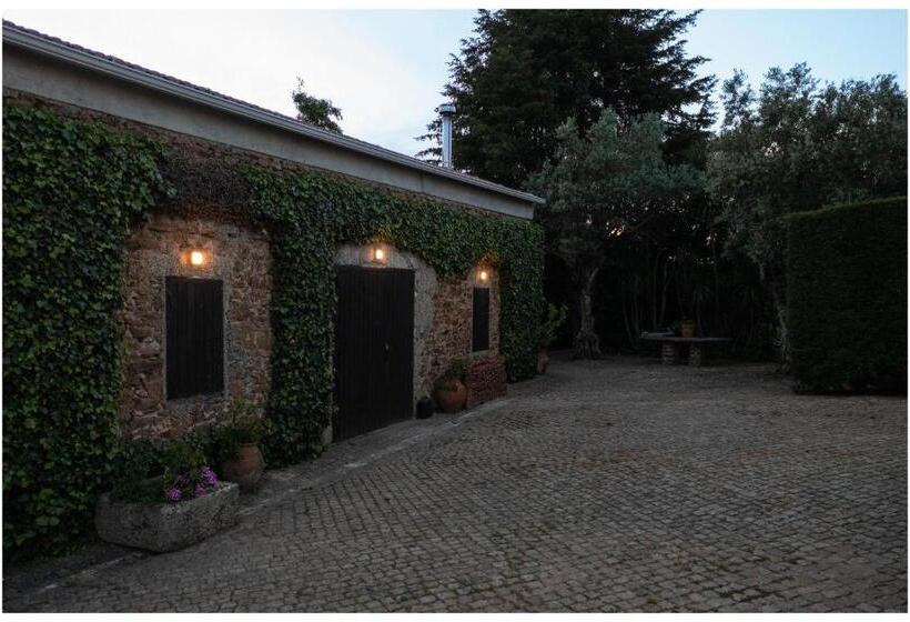 تختخواب و صبحانه Alojamento Estrela Cottage