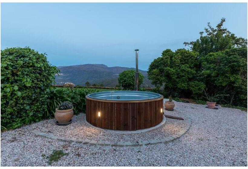 تختخواب و صبحانه Alojamento Estrela Cottage