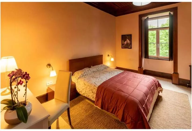 تختخواب و صبحانه Alojamento Estrela Cottage