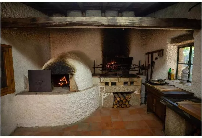 تختخواب و صبحانه Alojamento Estrela Cottage