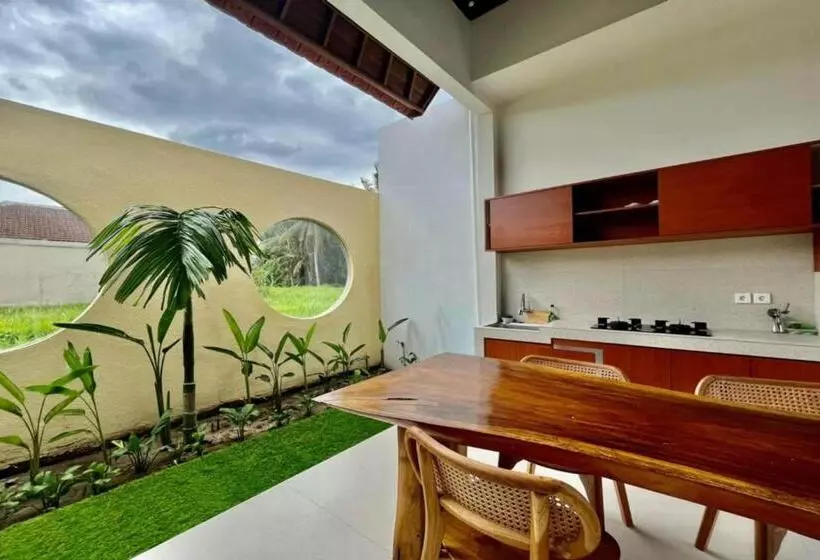 ホテル Belvilla Tirta Sari Resort Central Ubud