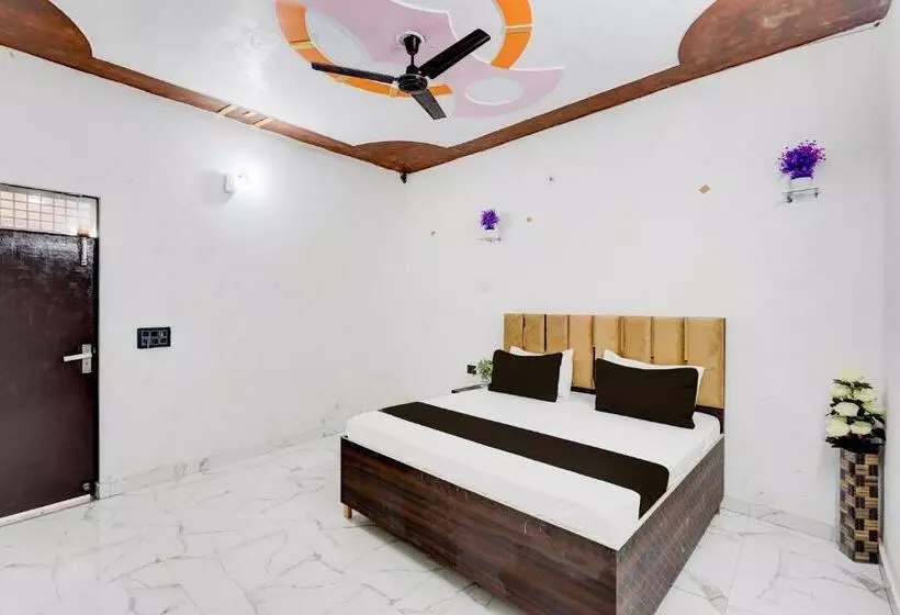 ホテル Oyo Jannat Residency