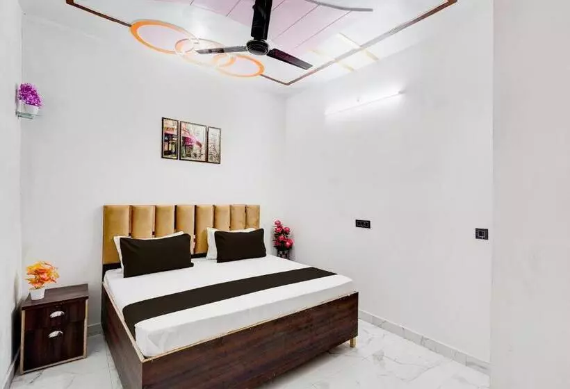 ホテル Oyo Jannat Residency